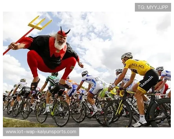 外卡赛出现技术流大对抗，美学十足