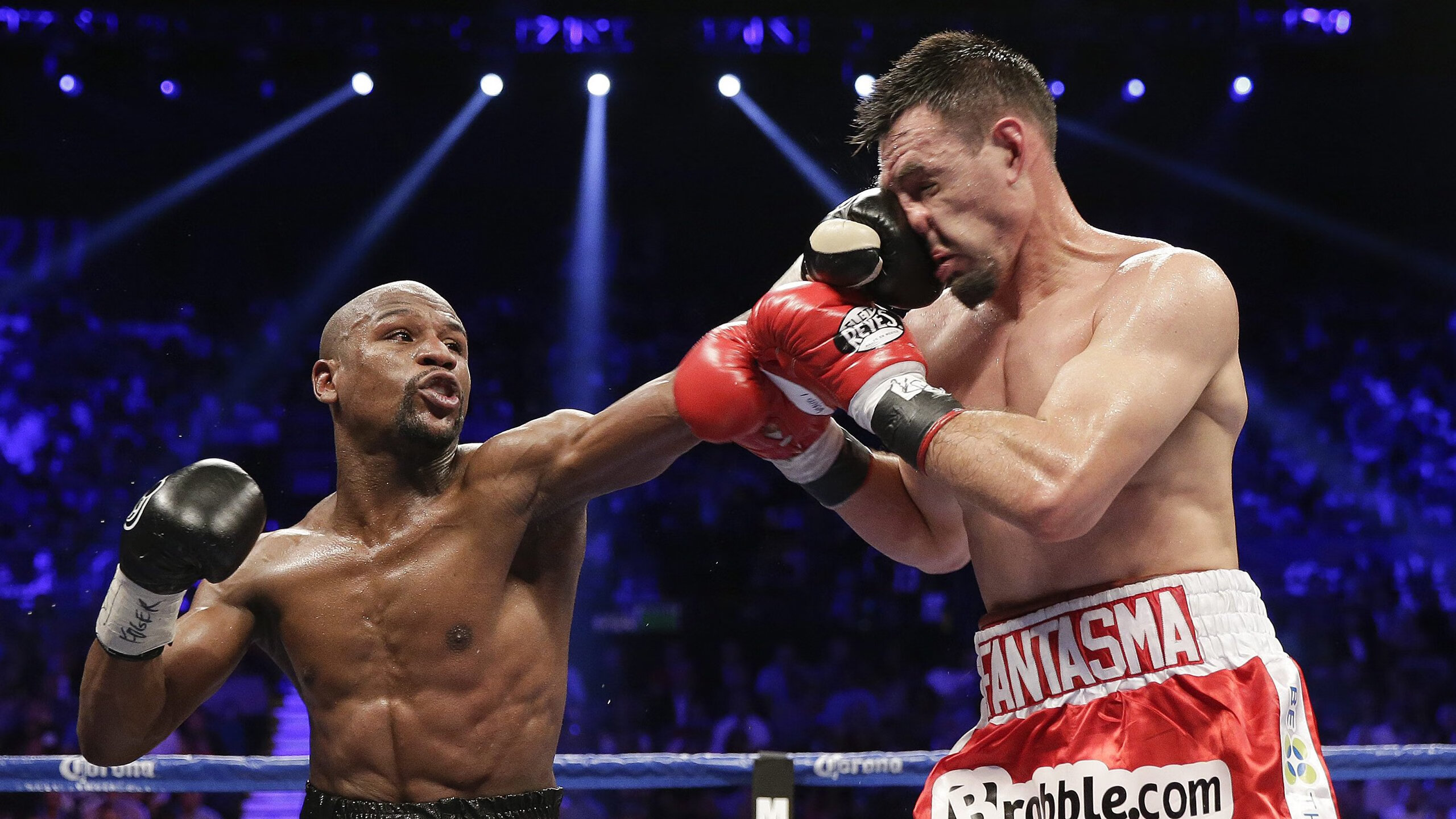 “武汉马拉松赛：每一秒都决定命运”